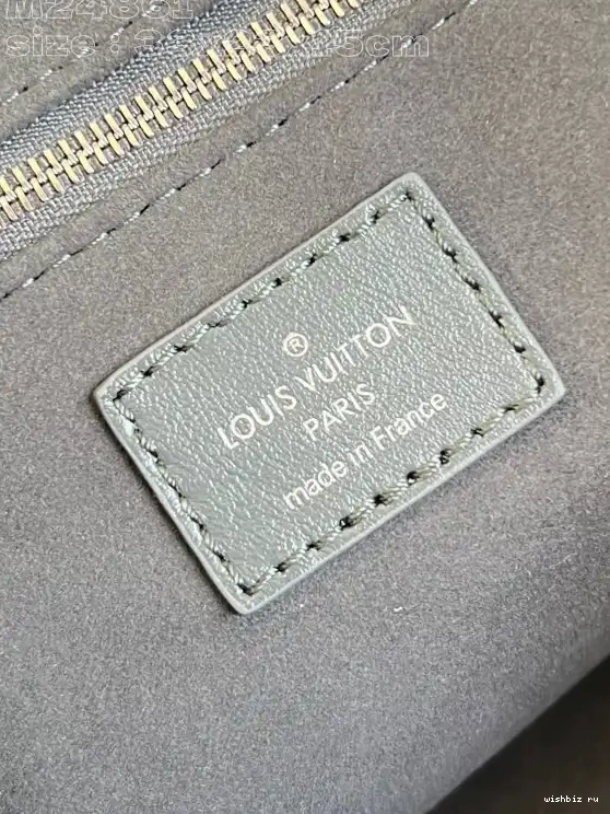 WIS -33.5 LOUIS Cargo CarryAll VUITTON 23x15cm x 0517